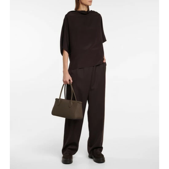 The Row E/W Leather Shoulder Bag - Image 4