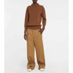 The Row Amalio Wool And Cashmere Sweater